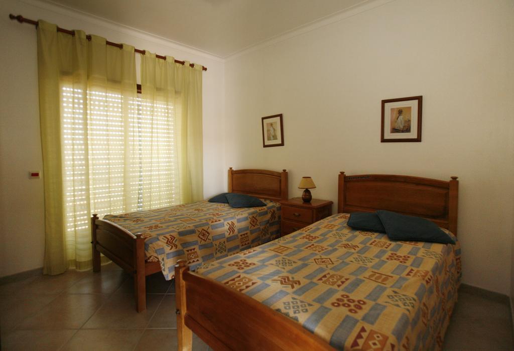 Apartamentos Coral Do Vau Portimão Zimmer foto